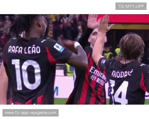 AC米兰边线强行突破形成重要机会