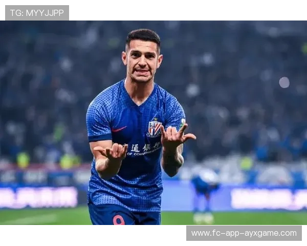 上海申花拉唐助攻队友头球破门，展现完美配合