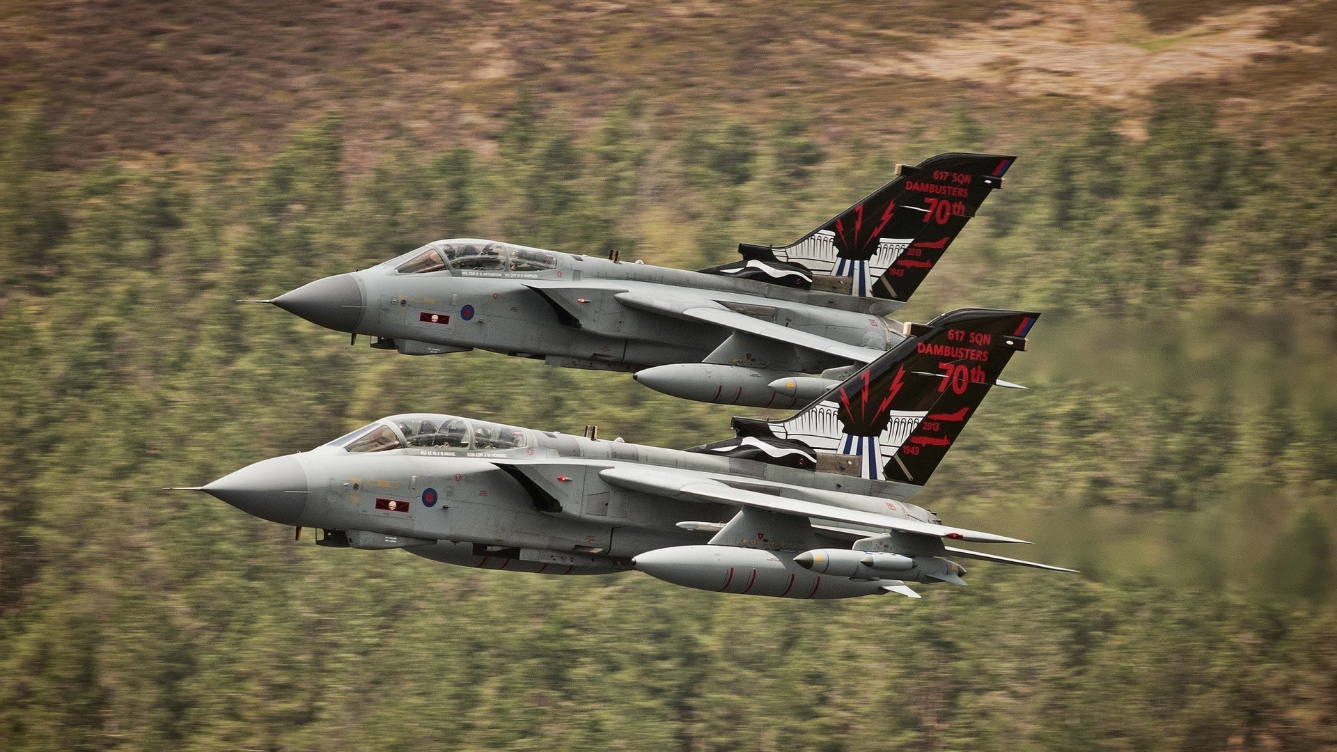 爱游戏体育app-湖人训练结束后球员展开三分挑战，湖人队史三分纪录