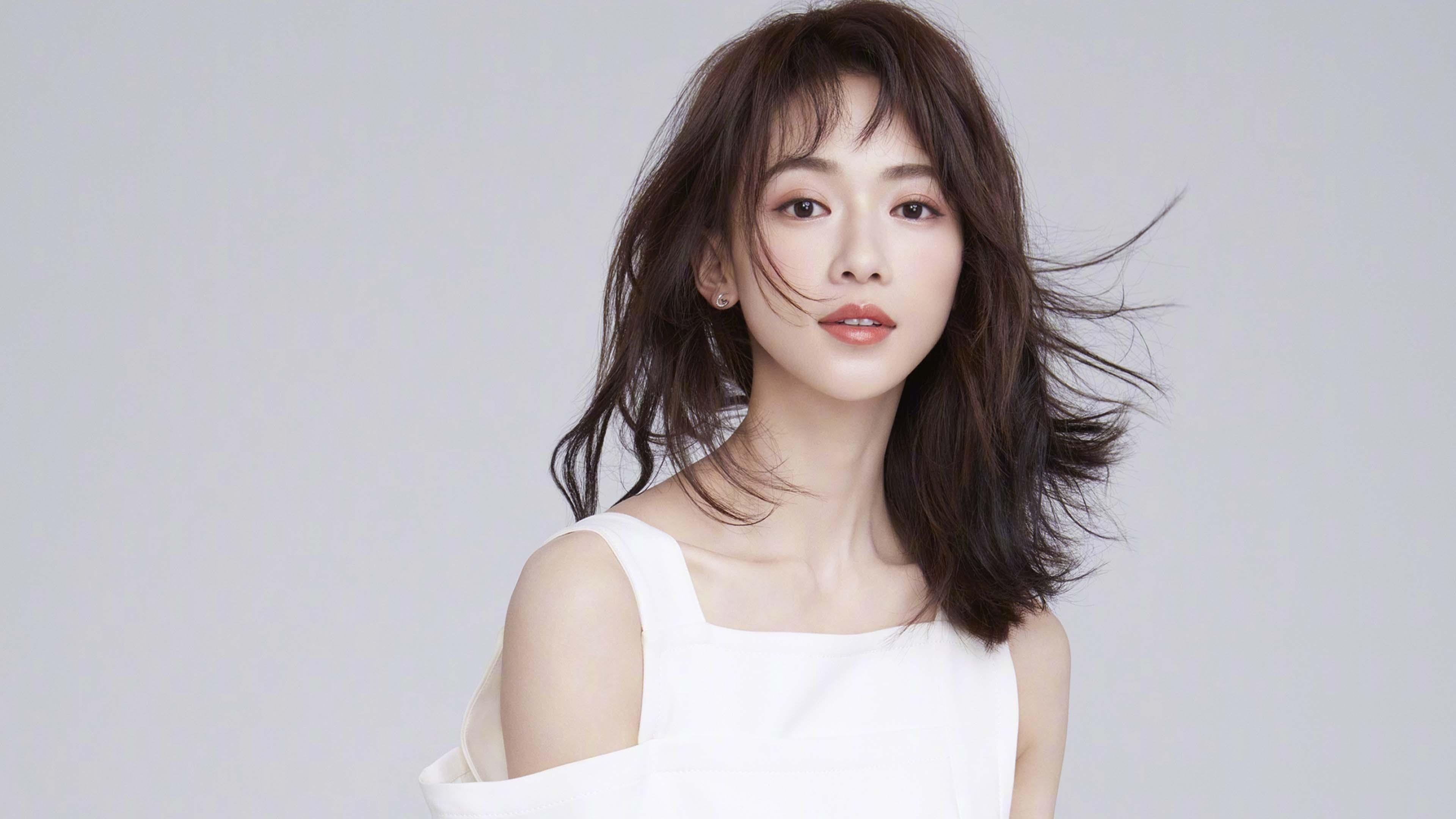 男子女队齐头并进,英格兰橄榄球更受关注,英式女子橄榄球比赛视频全场