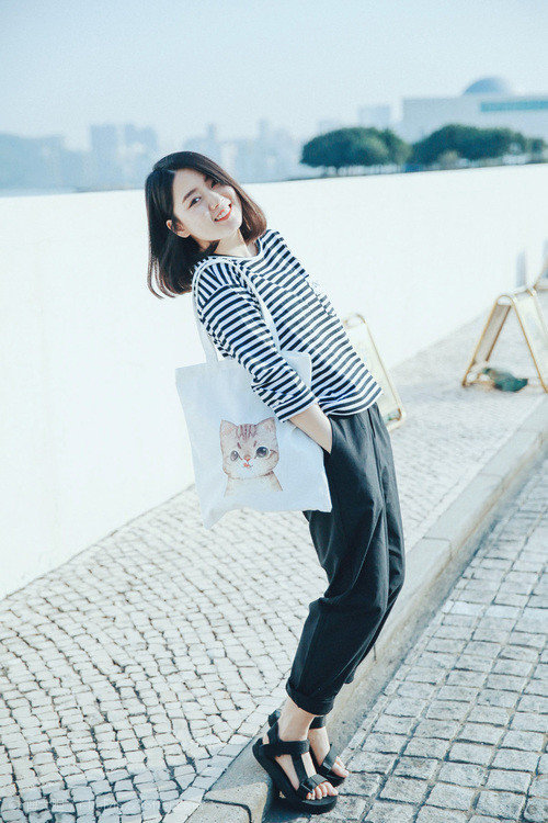 简:全黑队的“速度狂人”,突破防线如同闪电