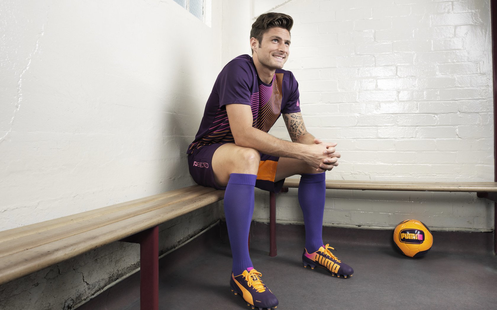 C罗表达对球迷支持的真诚感谢,c罗对球迷温馨场景